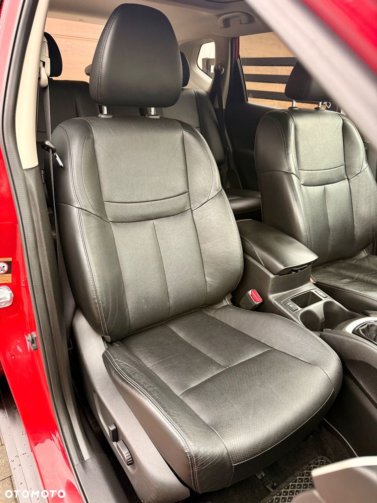 Nissan X-Trail 1.6 DIG-T Tekna 2WD - 16