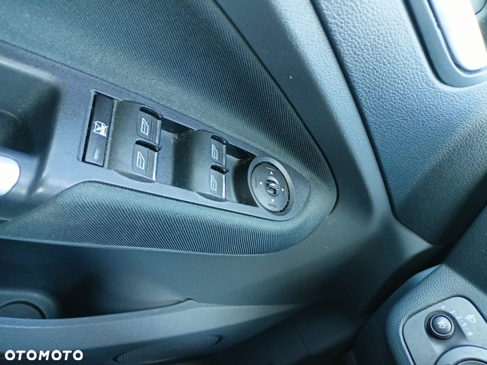 Ford C-MAX 1.6 TDCi Start-Stop-System Titanium - 10