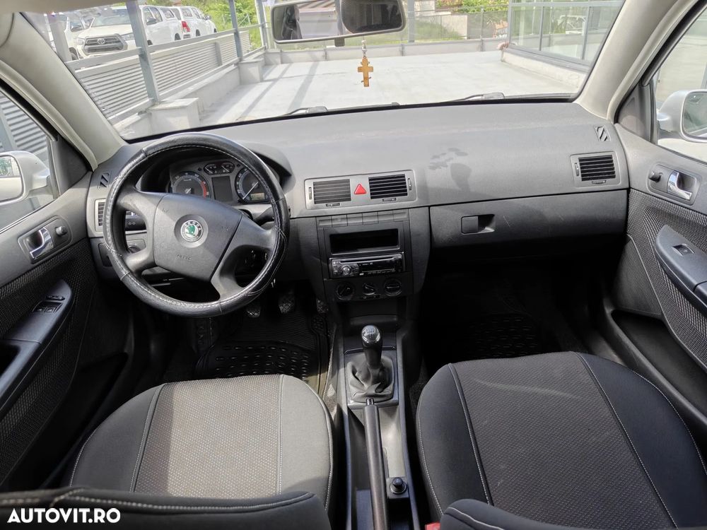 Skoda Fabia 1.2 Ambiente - 11
