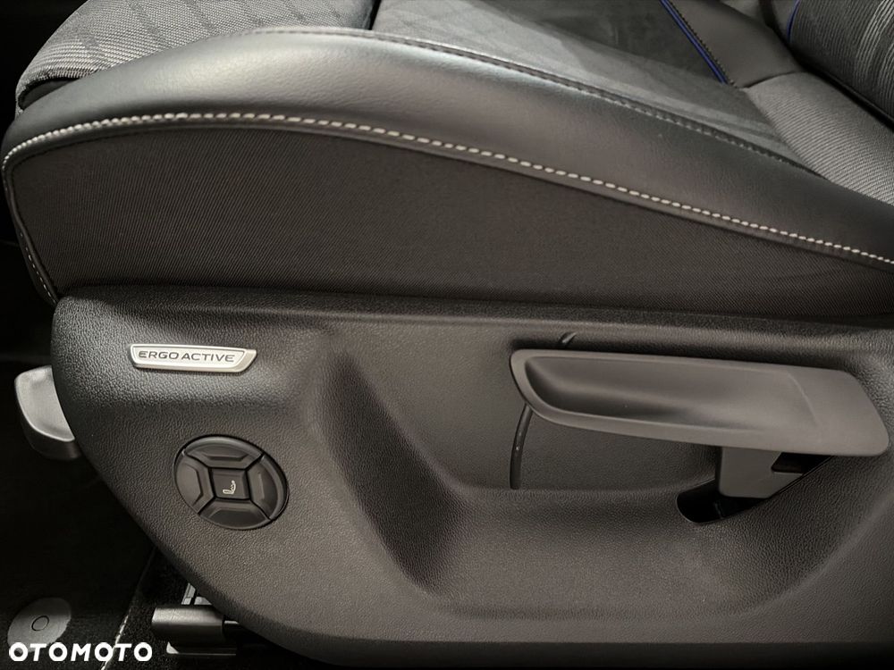 Volkswagen Tiguan - 23