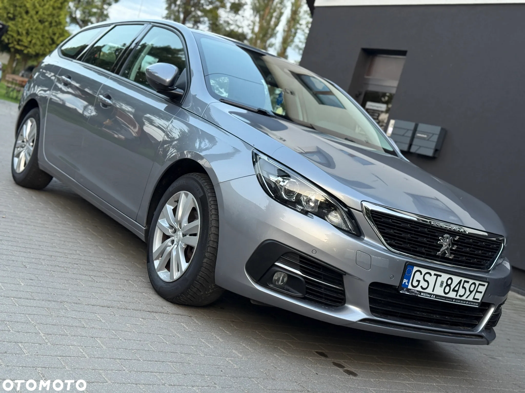 Peugeot 308 1.5 BlueHDi Active Pack Business S&S EAT8 - 4