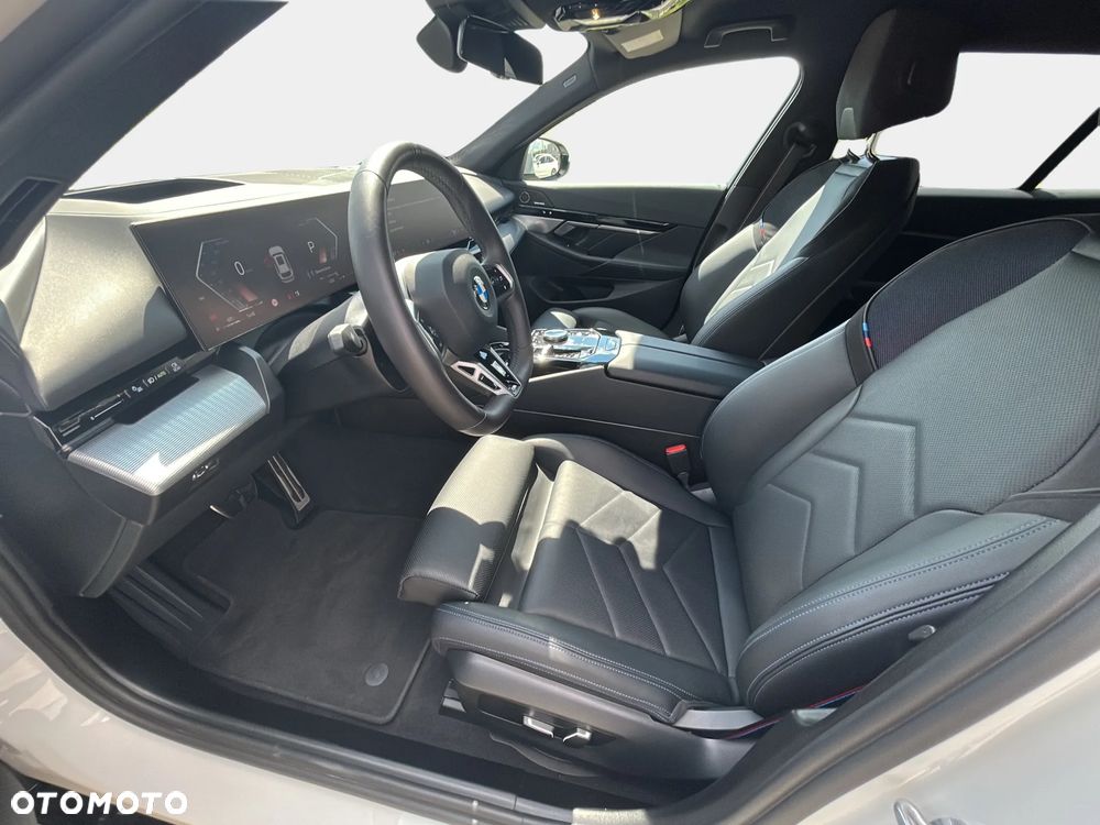 BMW Seria 5 - 16