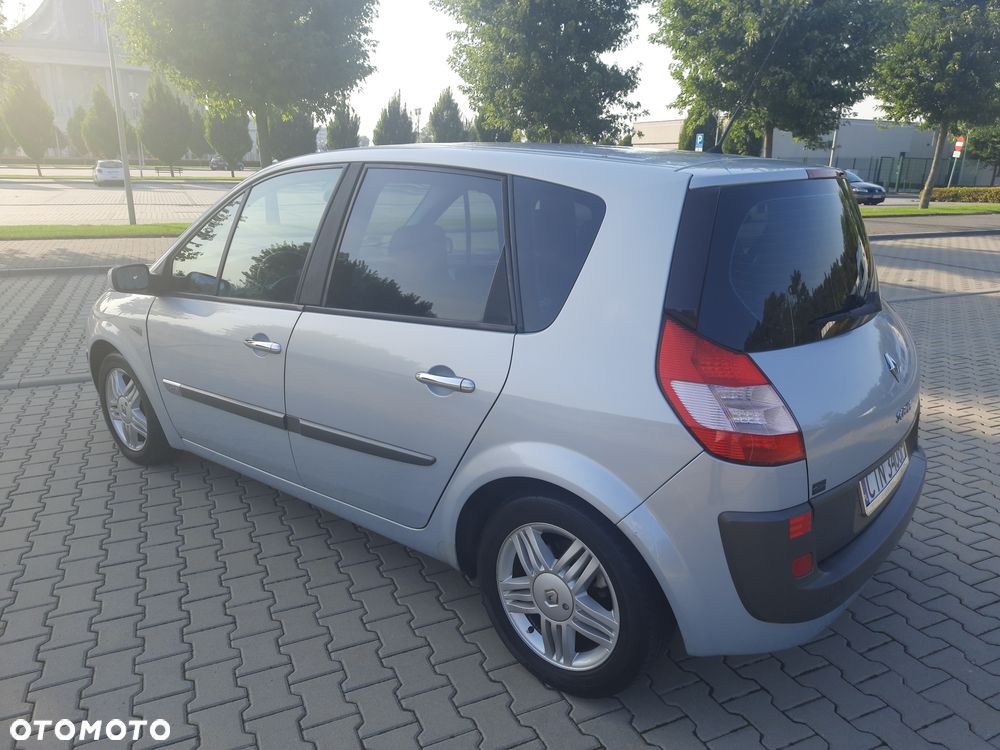 Renault Scenic 1.6 Confort Privilege - 19