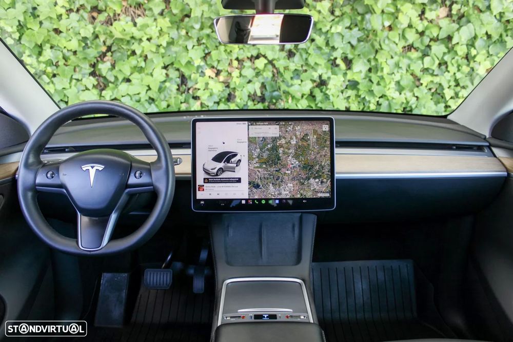 Tesla Model Y Long Range Tração Integral - 18