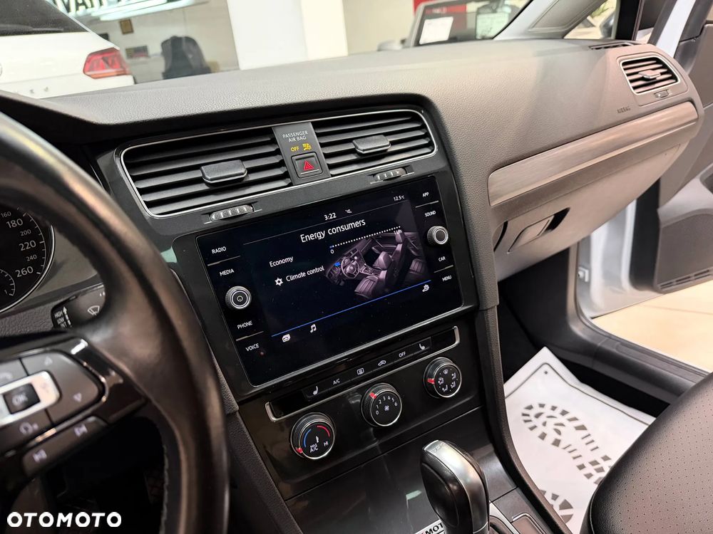 Volkswagen Golf 2.0 TSI OPF DSG R-Line - 29