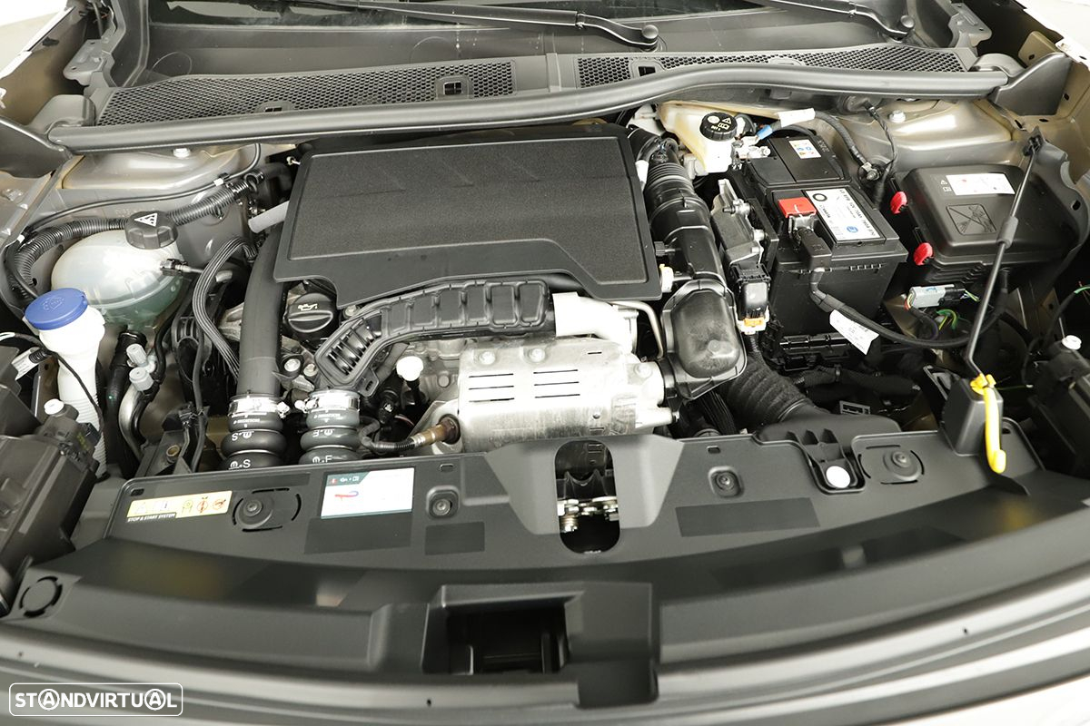 Peugeot 2008 1.2 PureTech Allure - 24