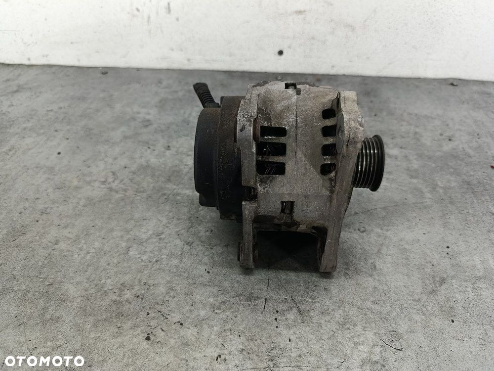 ALTERNATOR SKODA FABIA II 03D903025J SG9B057  VALEO 1.2 HTP - 7