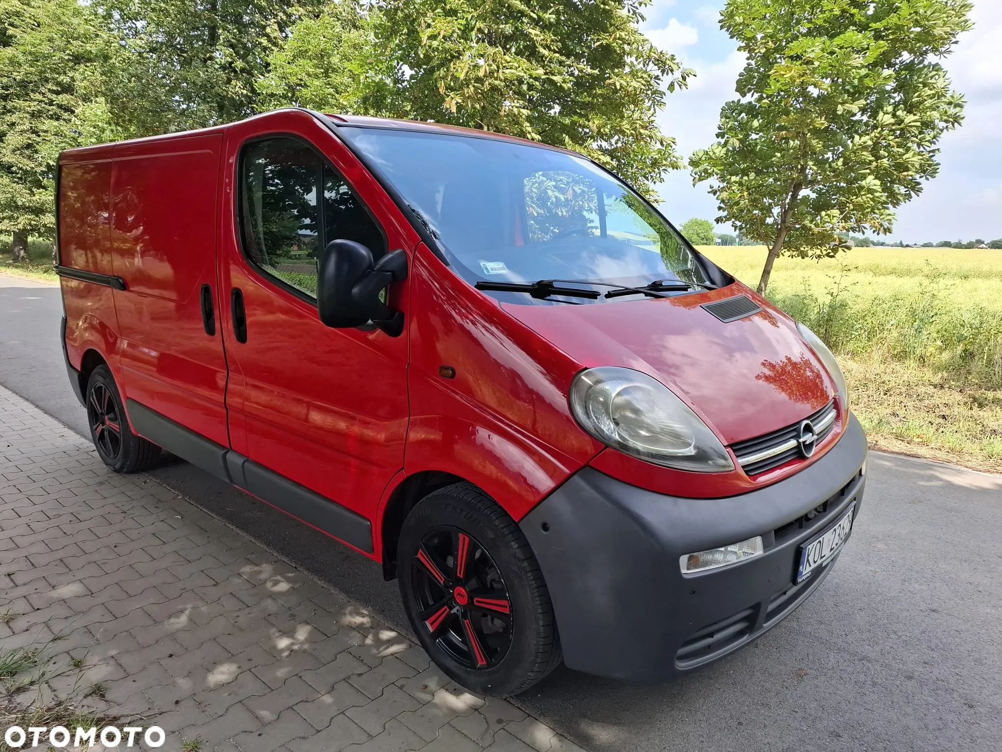 Opel Vivaro - 1