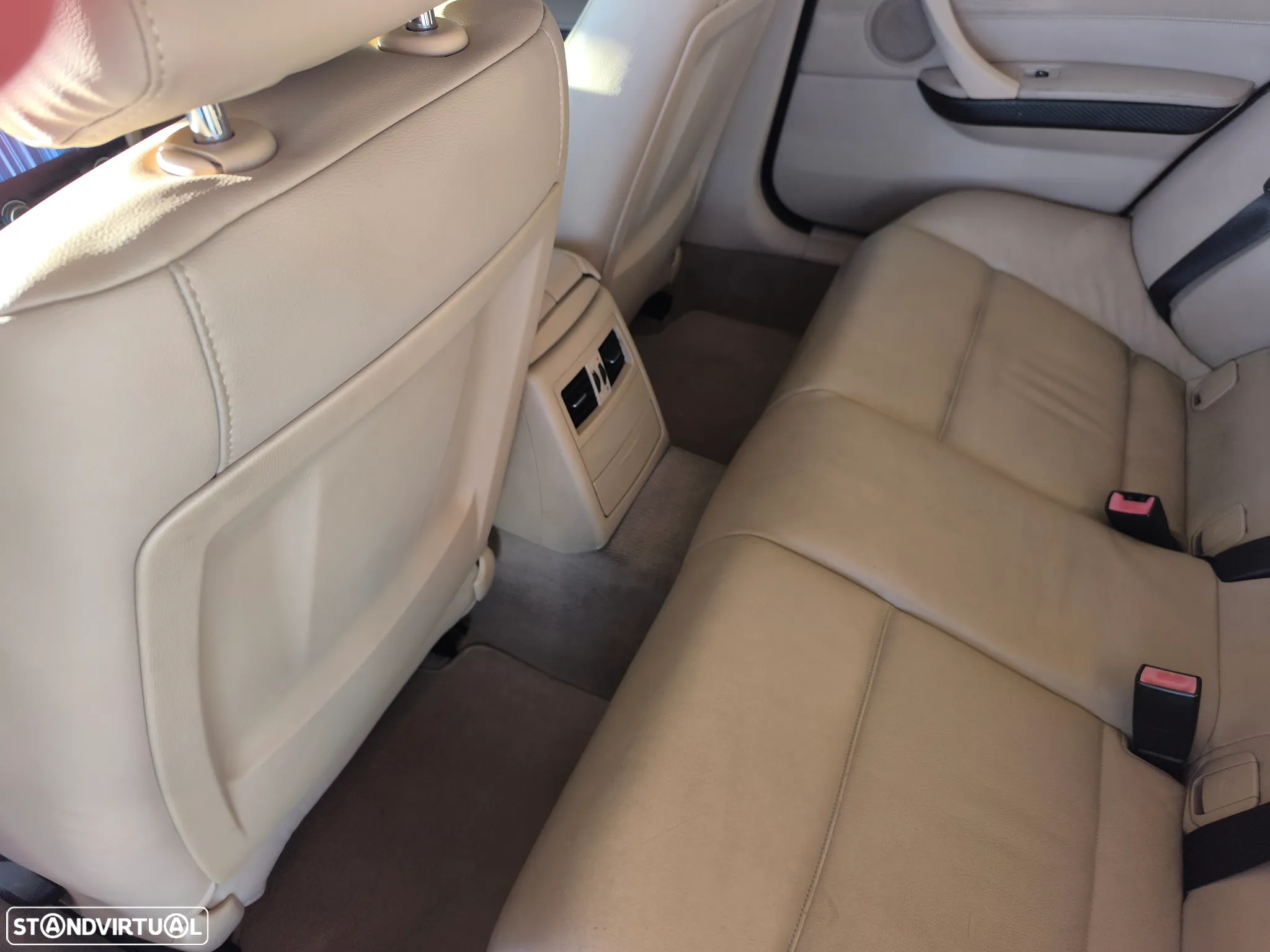 BMW 320 d Touring - 16