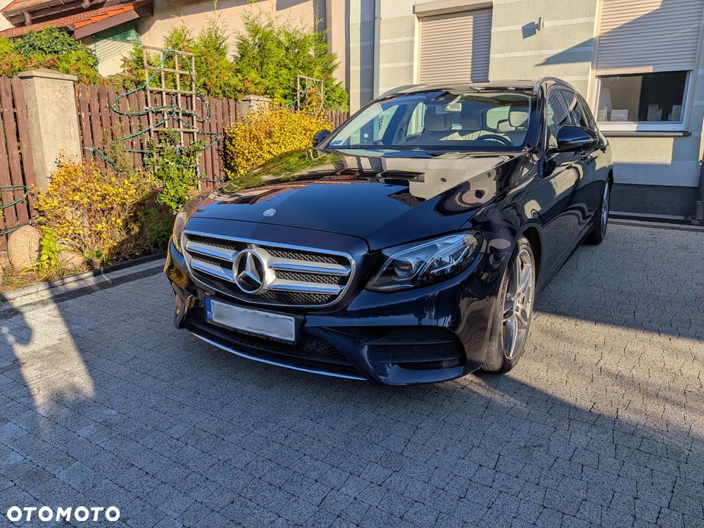 Mercedes-Benz E-Class 2016 photo 2
