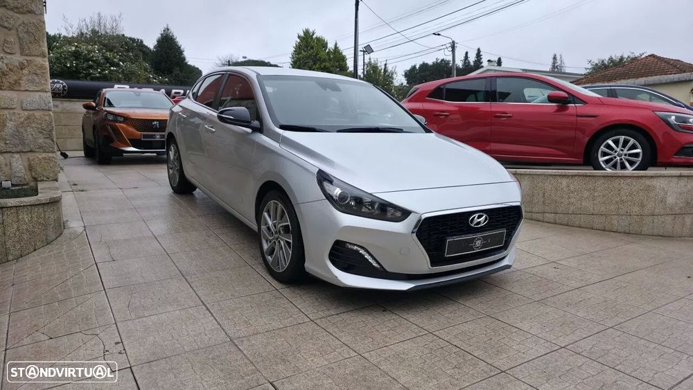 Hyundai i30 Fastback 1.0 T-GDI Style - 3