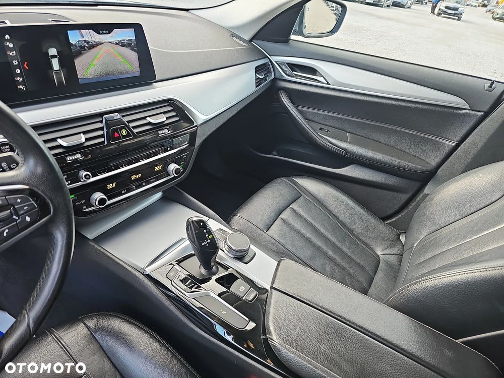 BMW Seria 5 520d - 16