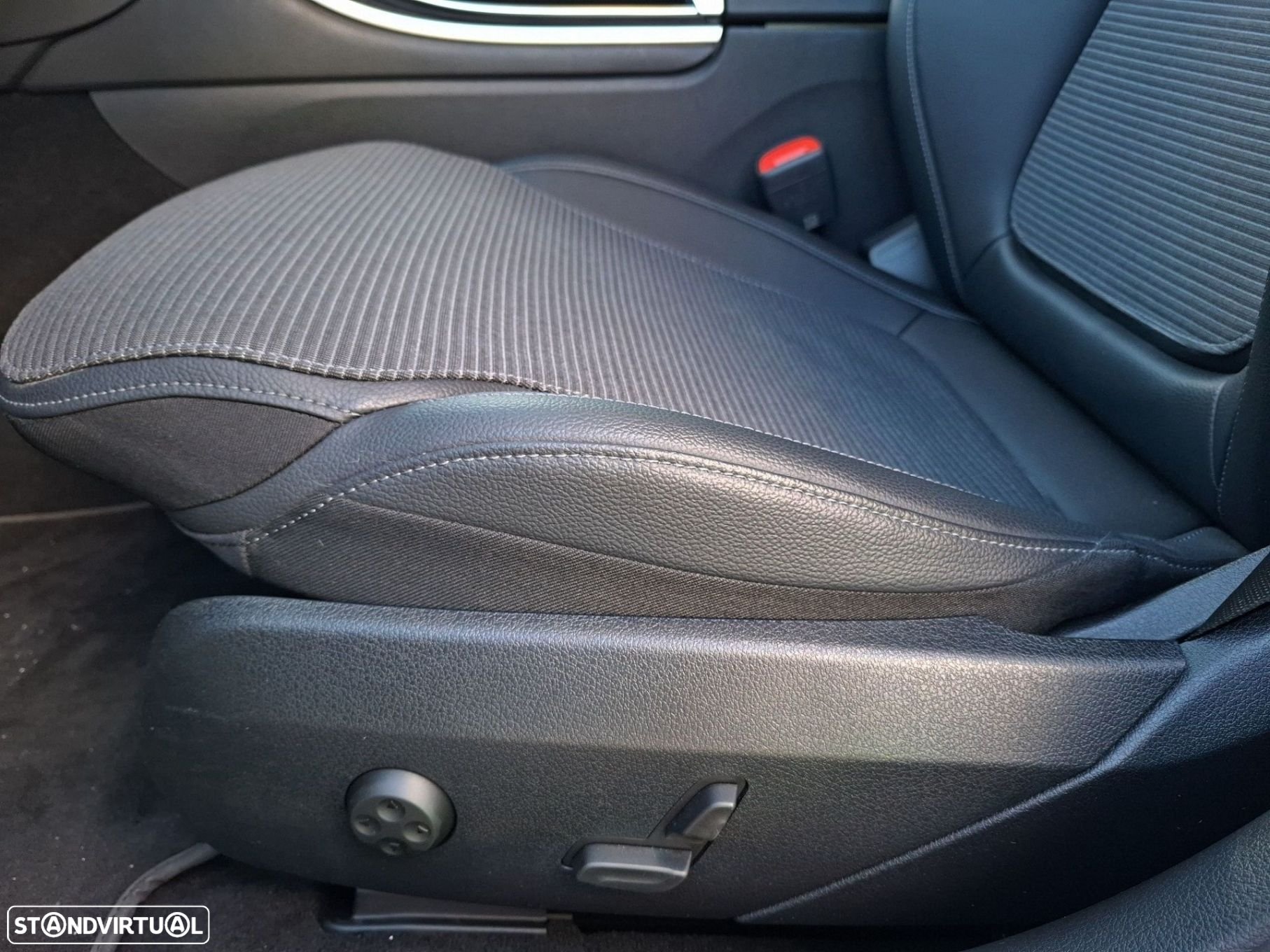 Mercedes-Benz C 300 de Avantgarde - 15
