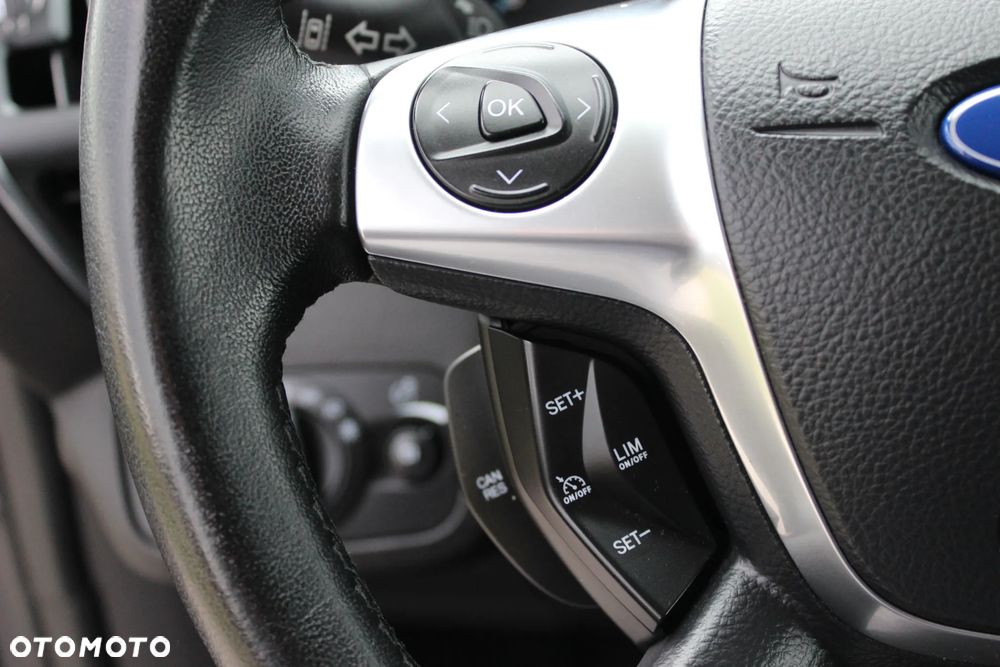 Ford Kuga 2.0 TDCi 4x4 Titanium - 33