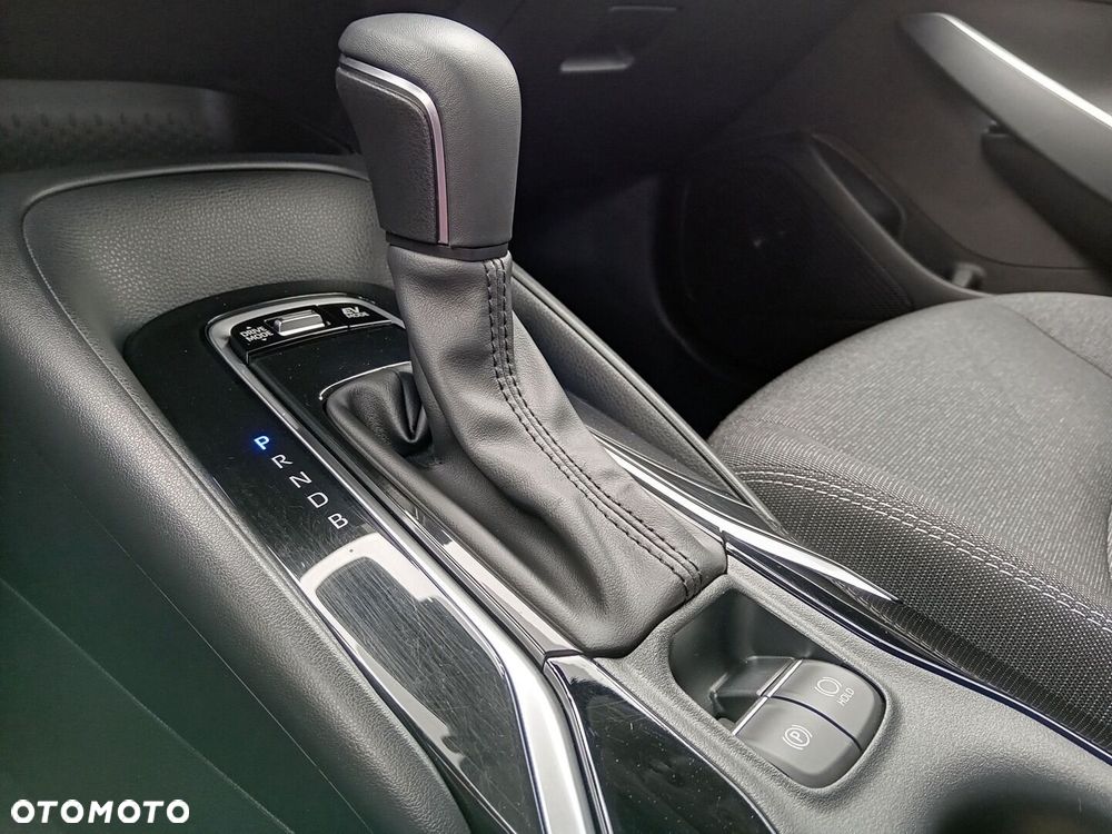 Toyota Corolla 1.8 Hybrid Comfort - 17