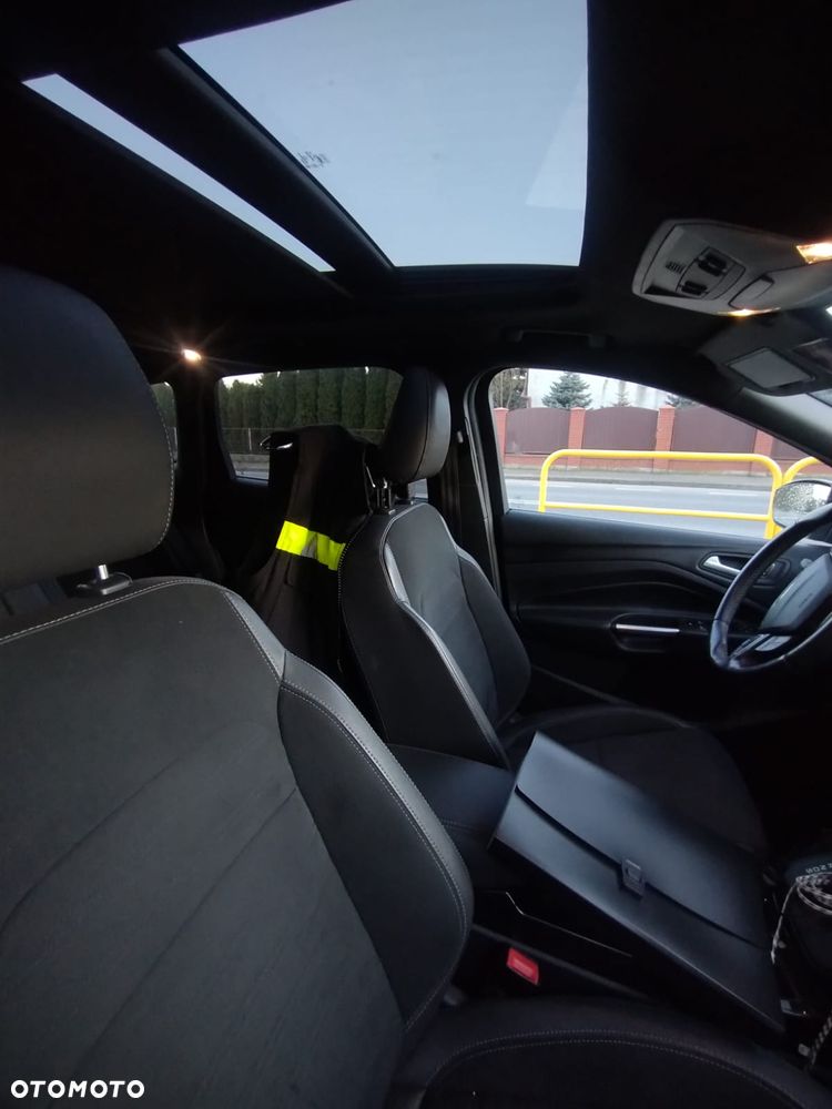 Ford Kuga 2.0 TDCi AWD ST-Line - 15
