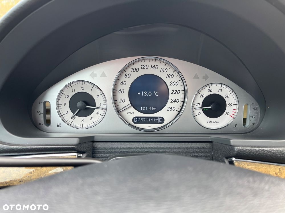 Mercedes-Benz Klasa E 200 Kompressor Automatik Avantgarde - 25