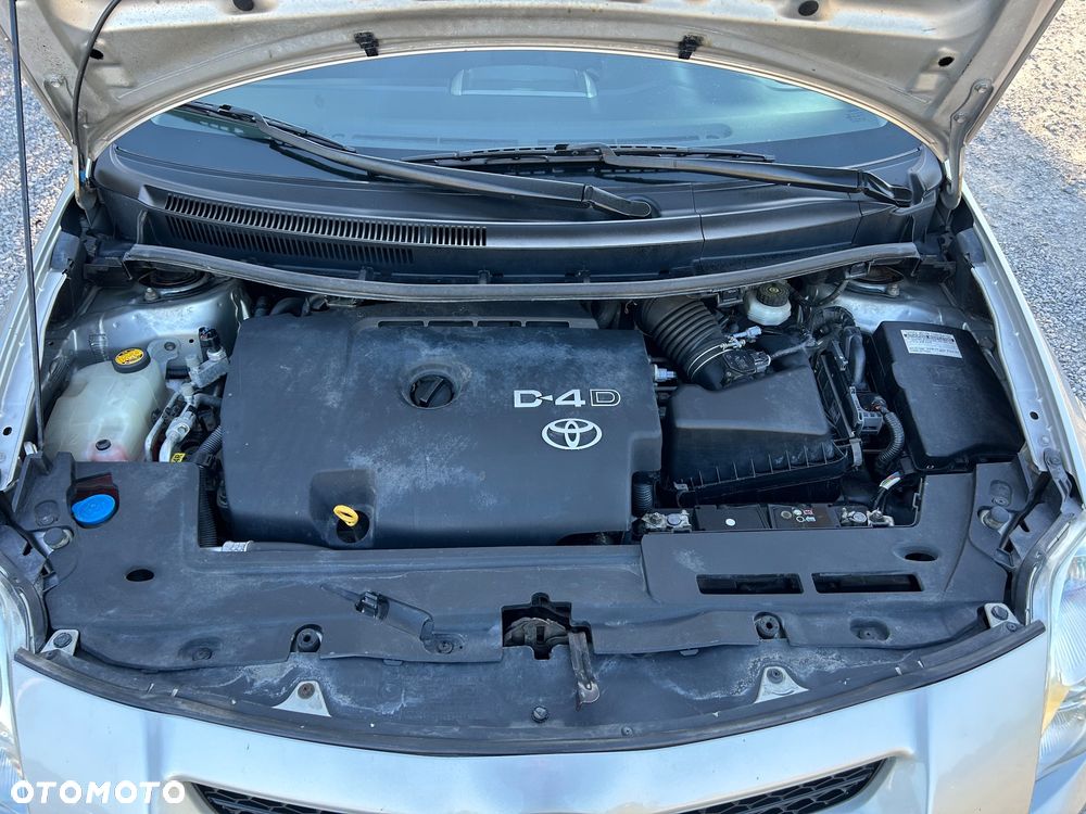 Toyota Auris 2.0 D-4D Sol - 8