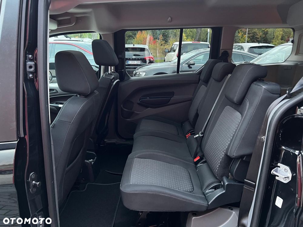 Ford Tourneo Connect - 12