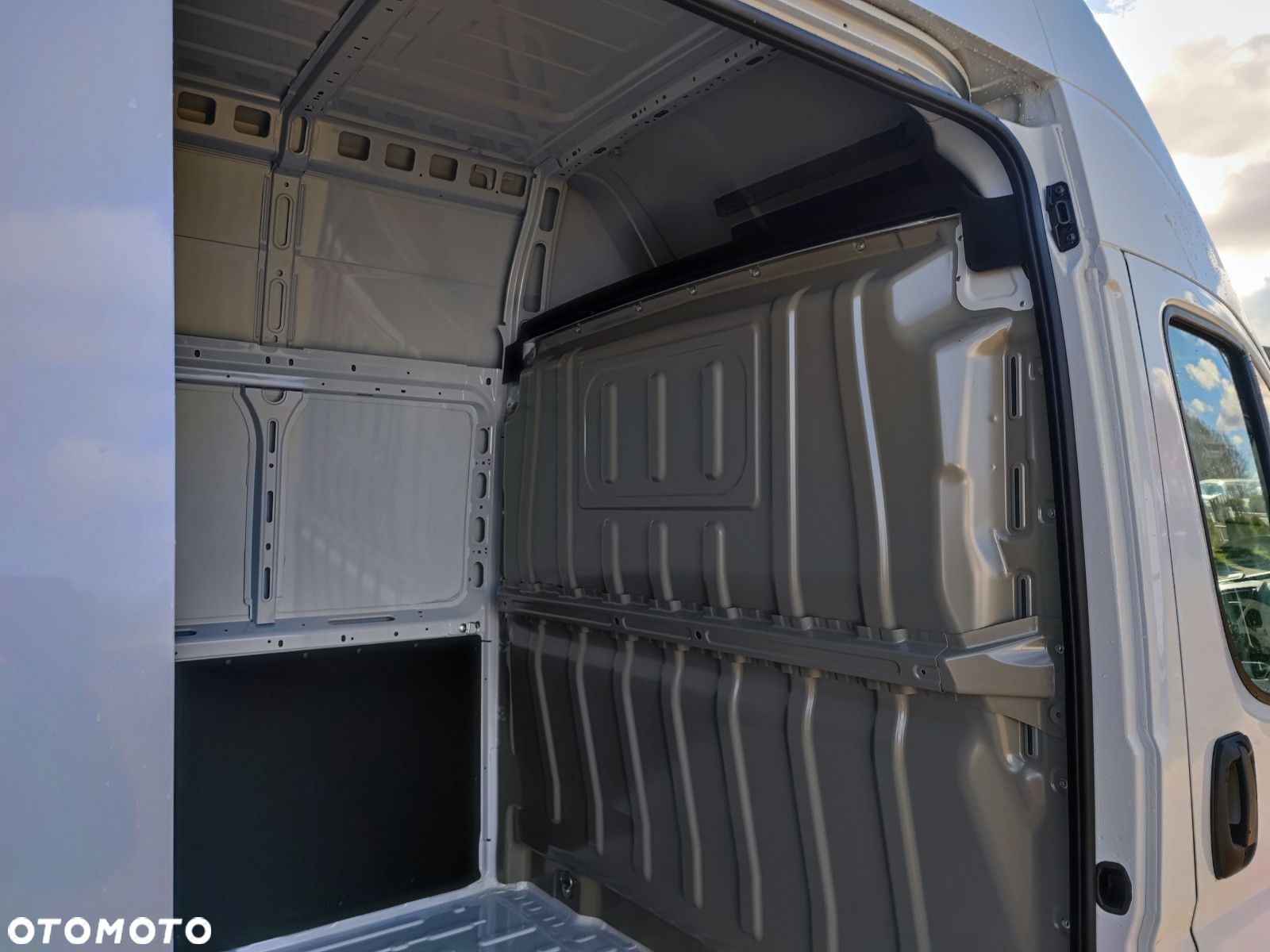 Opel movano Movano Furgon L4H3 2.2 Diesel 180KM MT6 Euro 6E DMC 3.5t Heavy 17m3 - 31