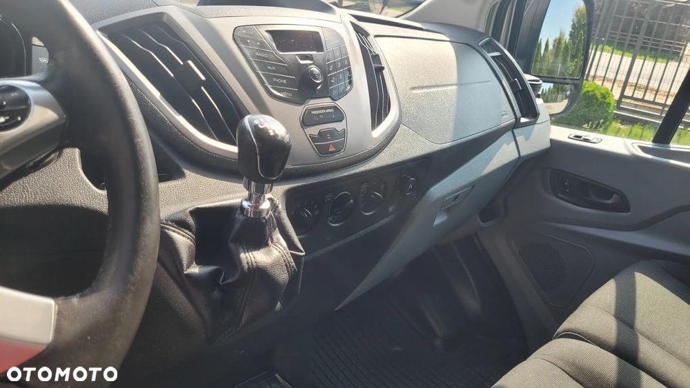 Ford Transit - 13