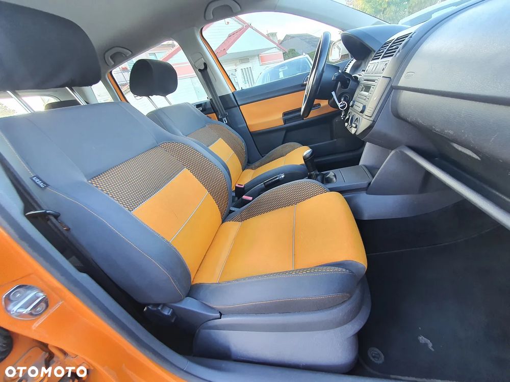 Volkswagen Polo Cross 1.4 16V - 17