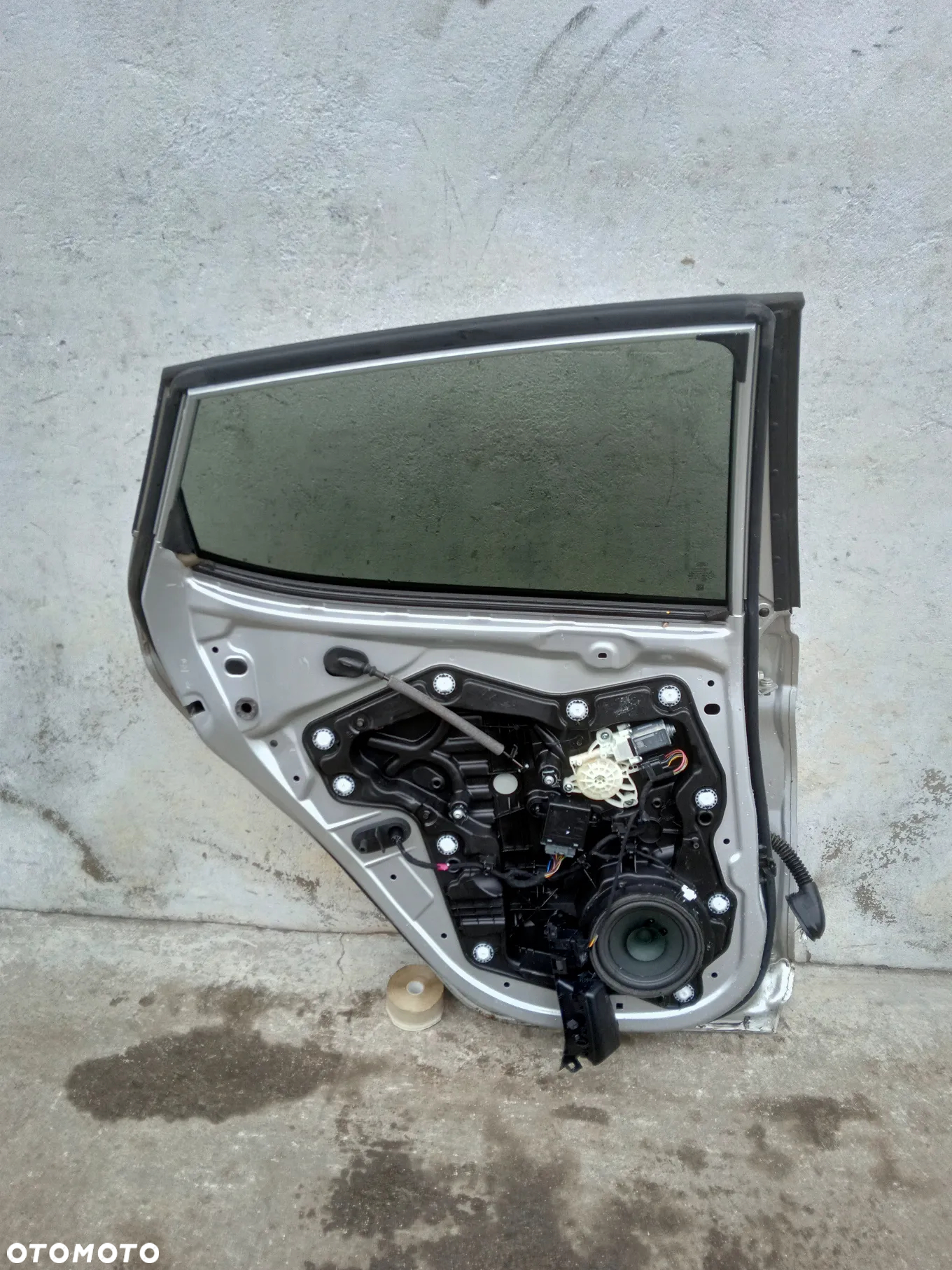 FORD FIESTA MK8 19-DRZWI TYLNE TYŁ - 20