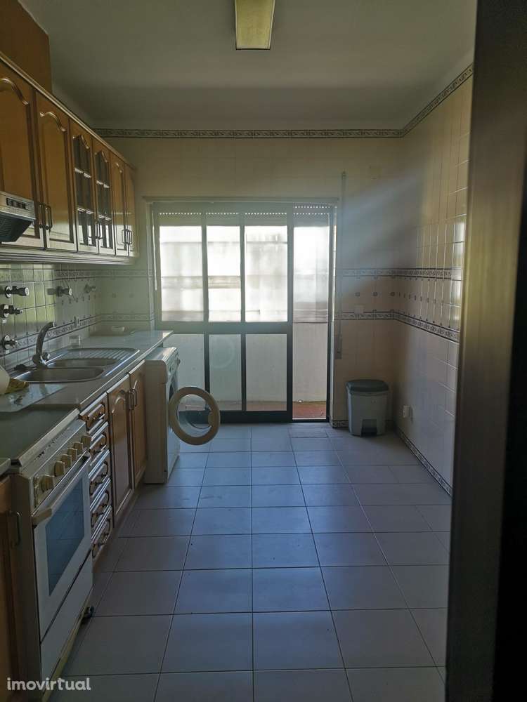 T2 com 2 varandas e elevador em Caldas da Rainha - Grande imagem: 4/10