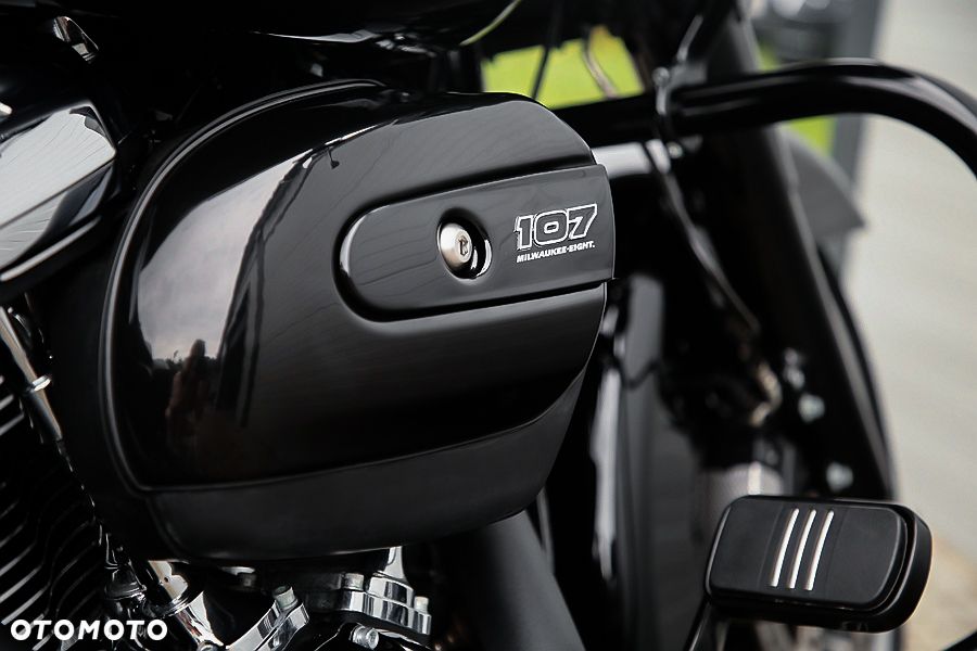 Harley-Davidson Touring Road Glide - 13