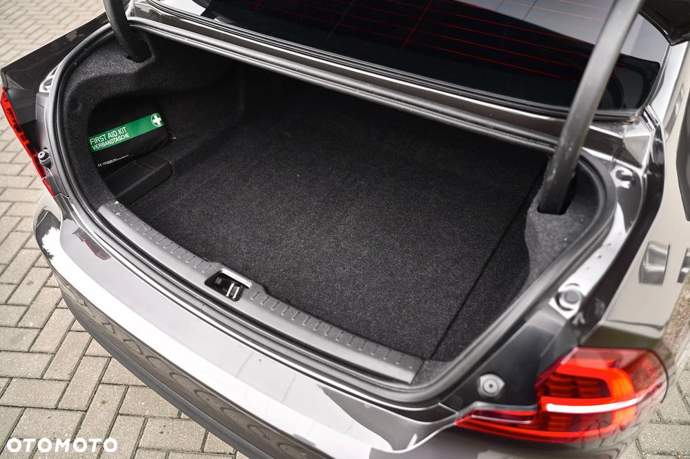 Volvo S60 - 25