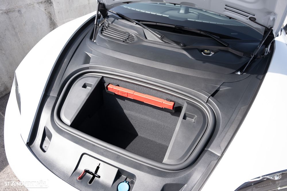 Porsche Taycan Bateria Performance Plus - 38