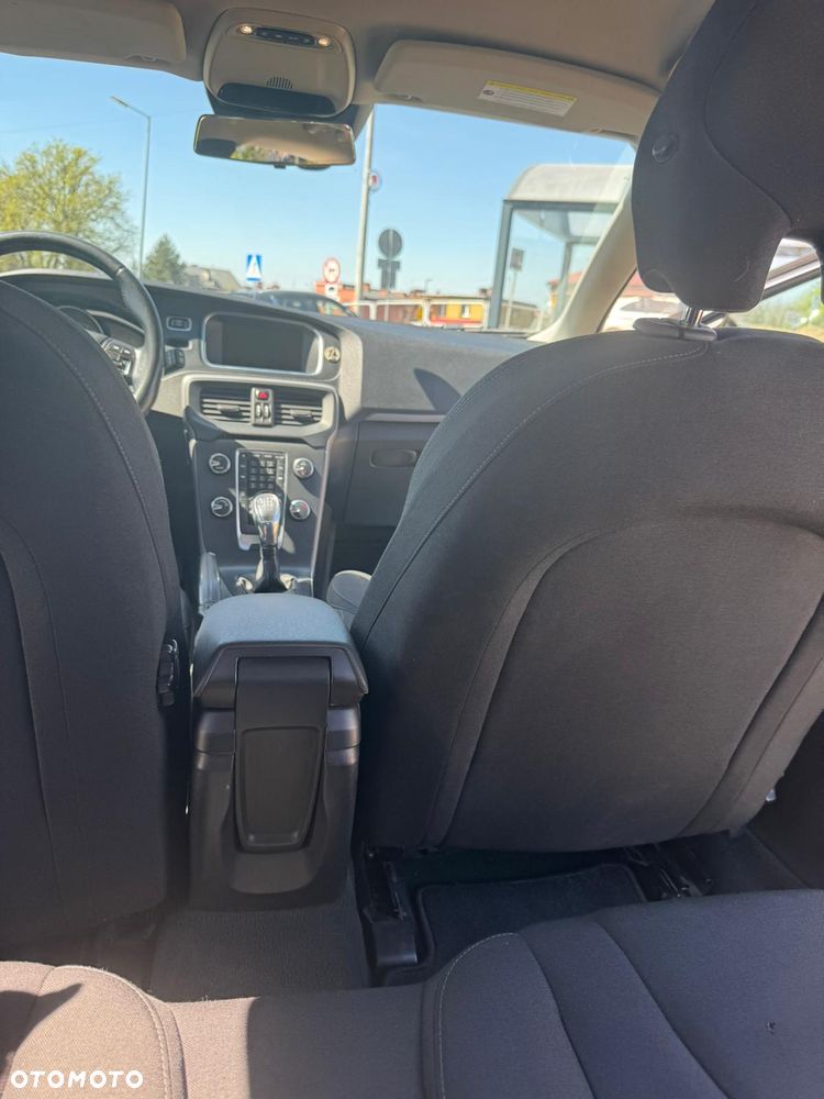 Volvo V40 D2 Base - 8