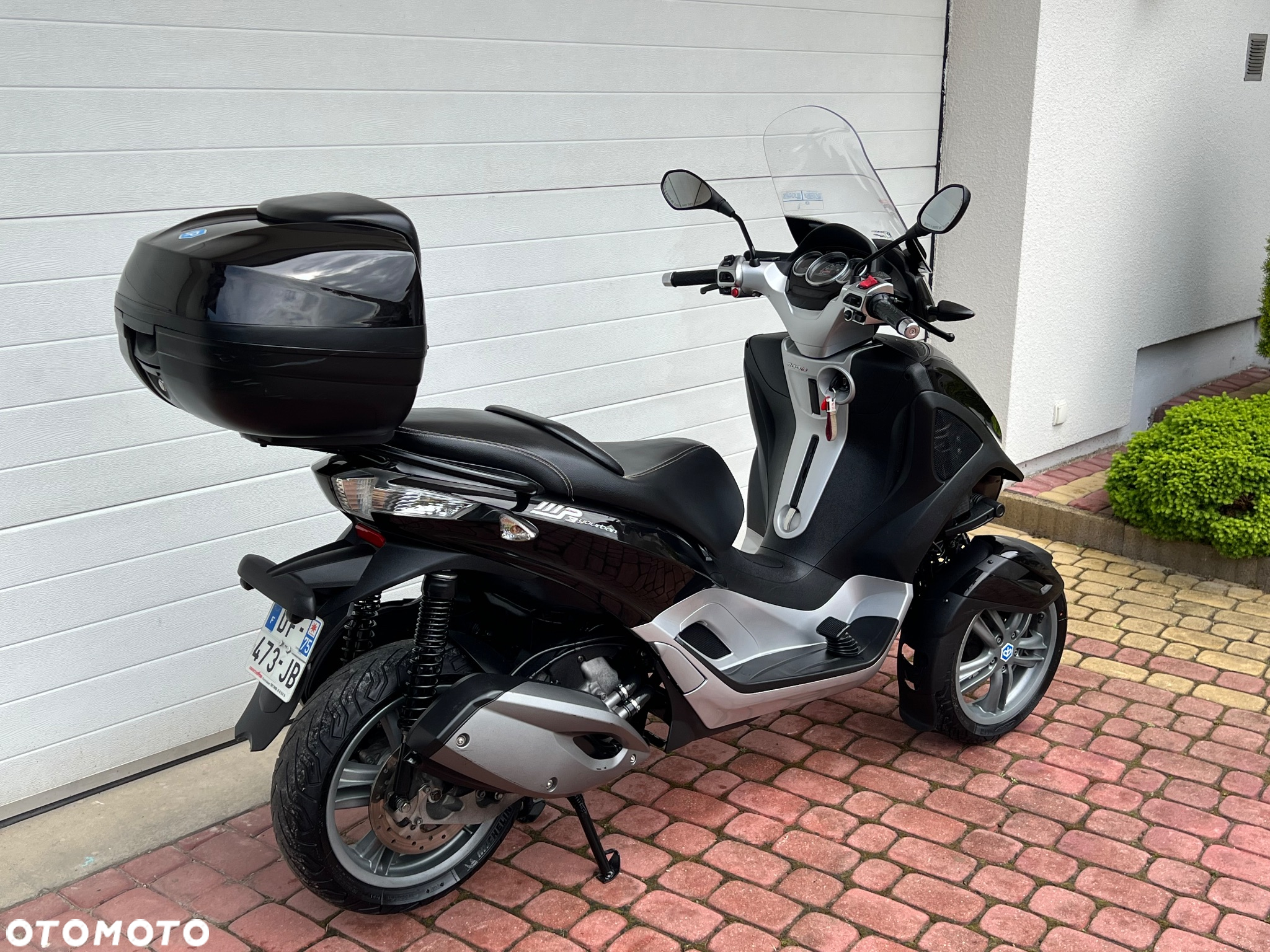 Piaggio MP-3 - 24