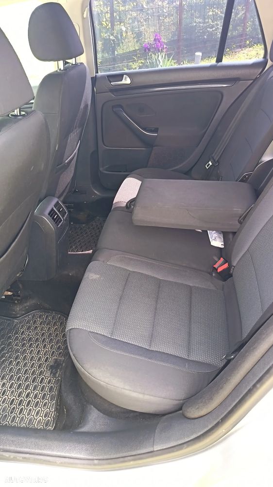 Volkswagen Golf - 9