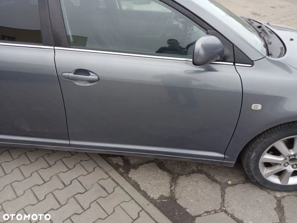 Avensis T25 1.8 16v czesci 1E5 zderzak maska blotnik drzwi klapa - 10
