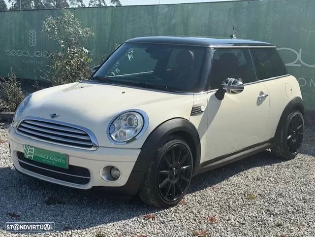MINI 3 Portas Cooper D - 1