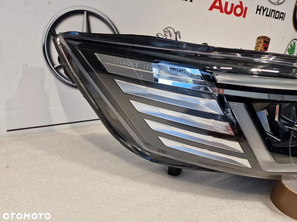 RENAULT TRAFIC IV / 3 III LIFT 21- PRAWA LAMPA PRZEDNIA PRZÓD , FULL LED FULLLED FULLED PURE VISION , NR 260102899R , NR AUKCJI LPP93 - 8