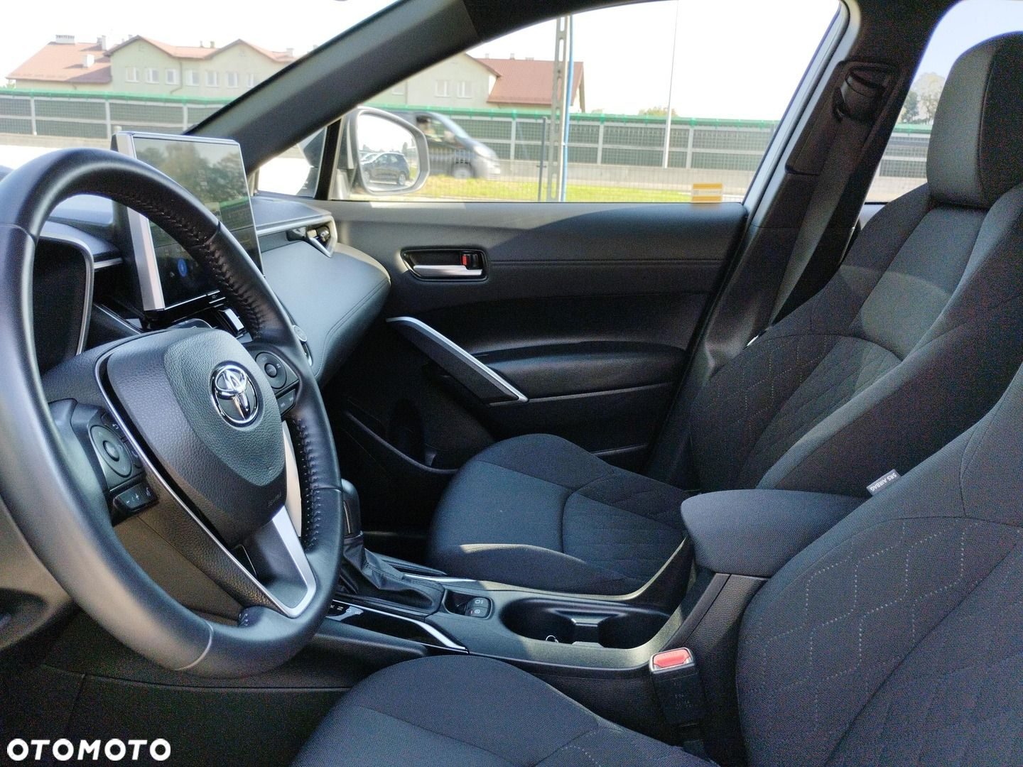 Toyota Corolla Cross - 9