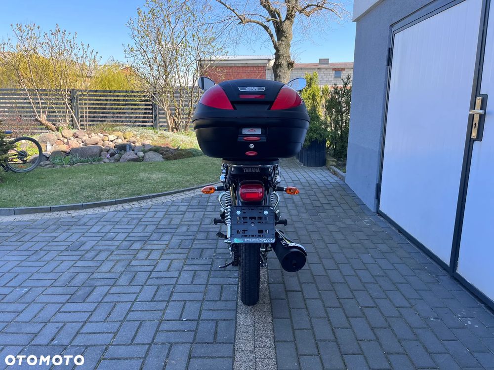 Yamaha YBR - 8