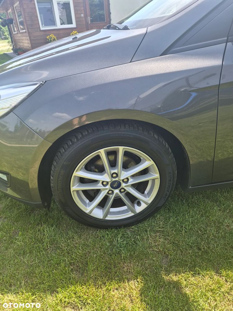 Ford Focus - 8