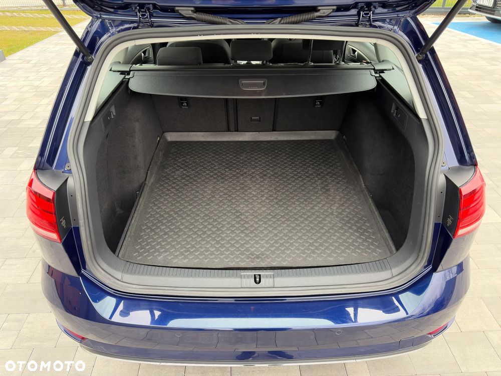 Volkswagen Golf 2.0 TDI BMT Comfortline - 13