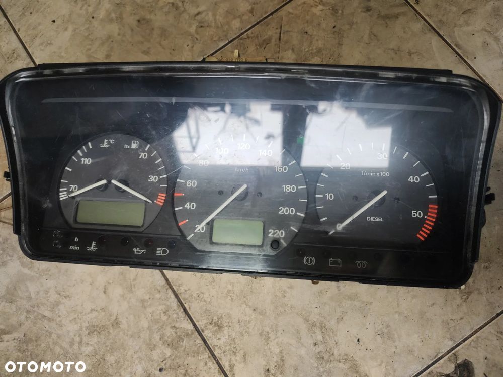 VW PASSAT B4 1,9TDI LICZNIK ZEGARY 3A0919033R - 2