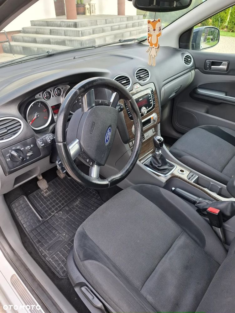 Ford Focus 2.0 TDCi Ghia DPF - 8