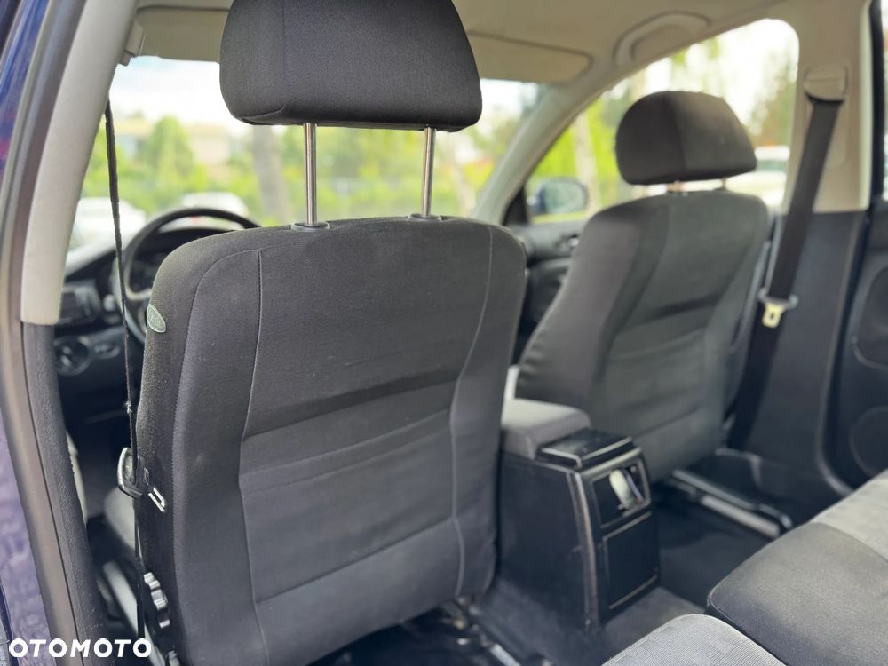 Volkswagen Passat 2.0 GL - 28