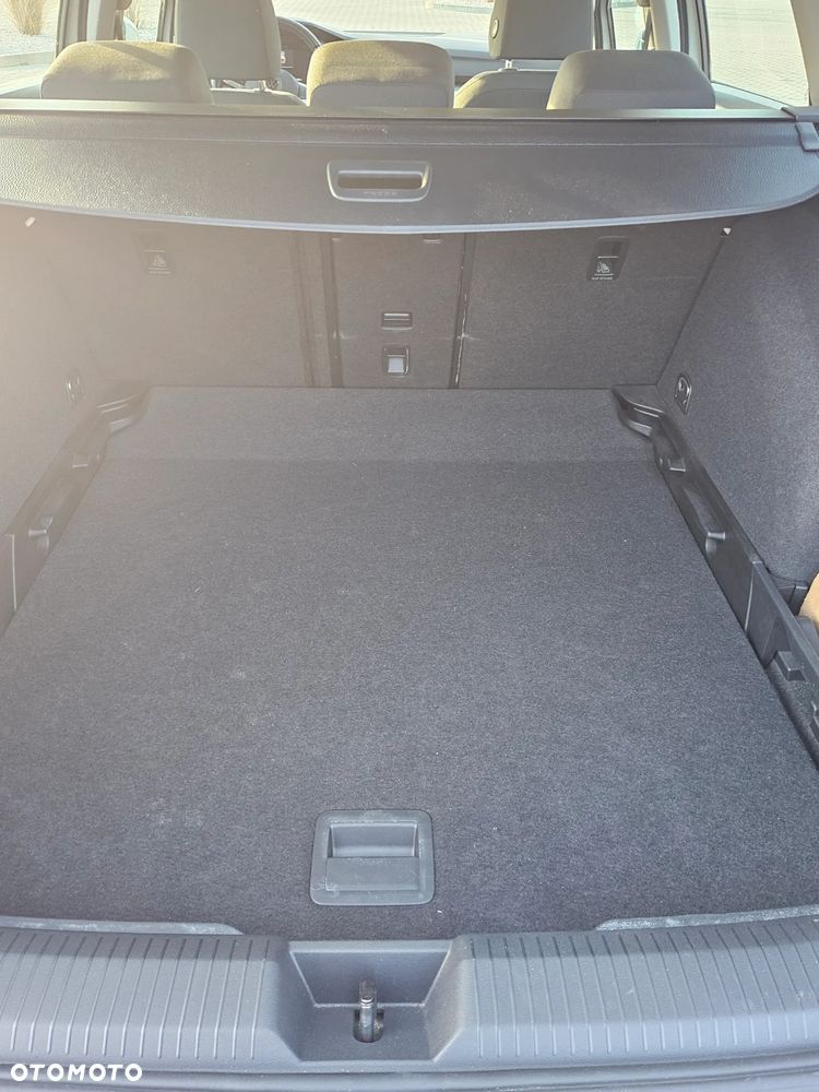 Volkswagen Golf 2.0 TDI Life - 25