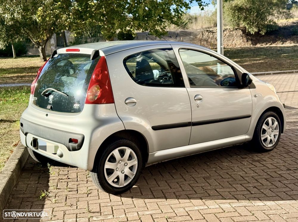 Peugeot 107 1.4 HDi Trendy - 4