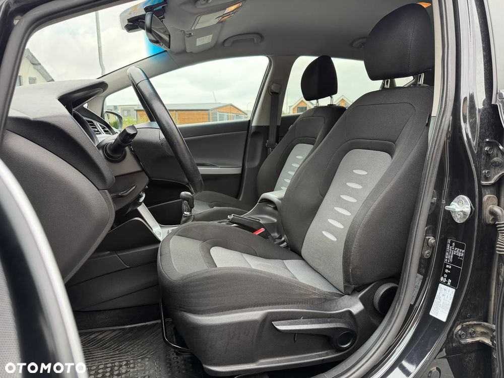 Kia Ceed 1.6 CRDi M - 12