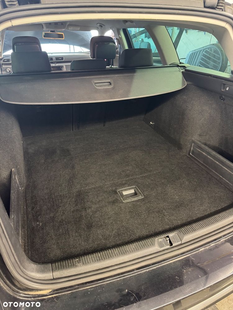 Volkswagen Passat 1.6 TDI Comfortline - 24