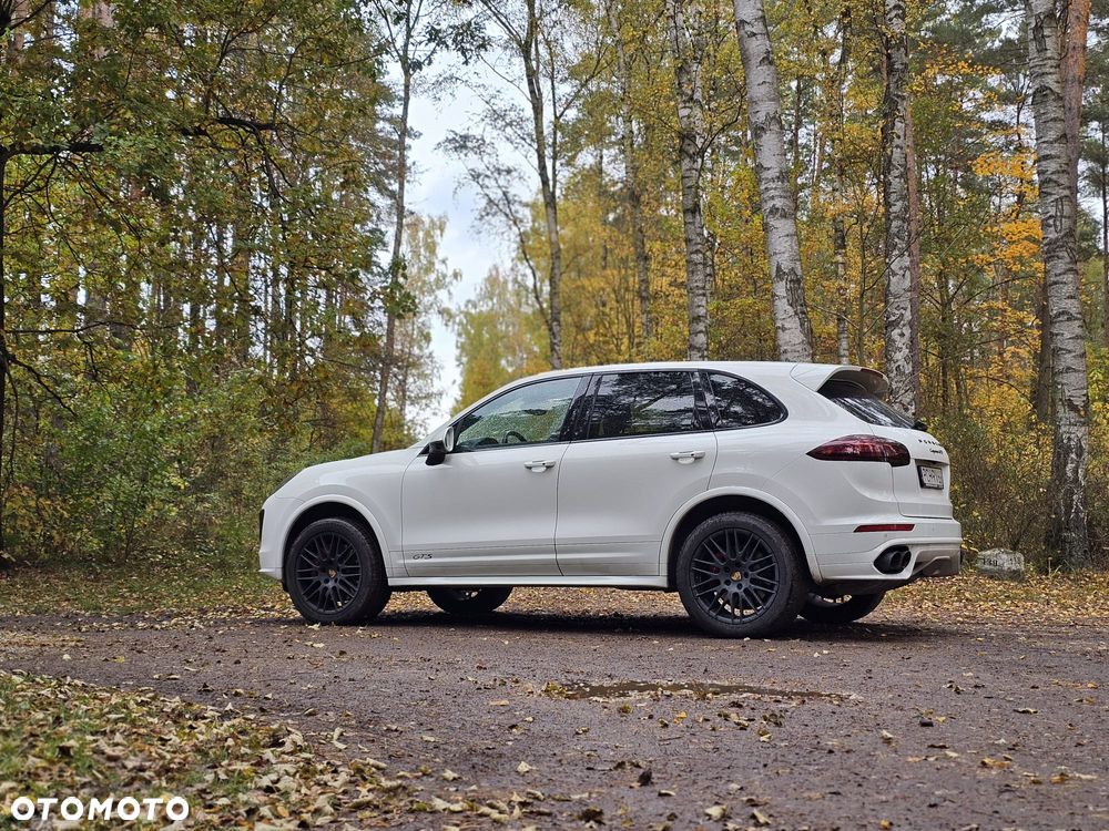 Porsche Cayenne - 7