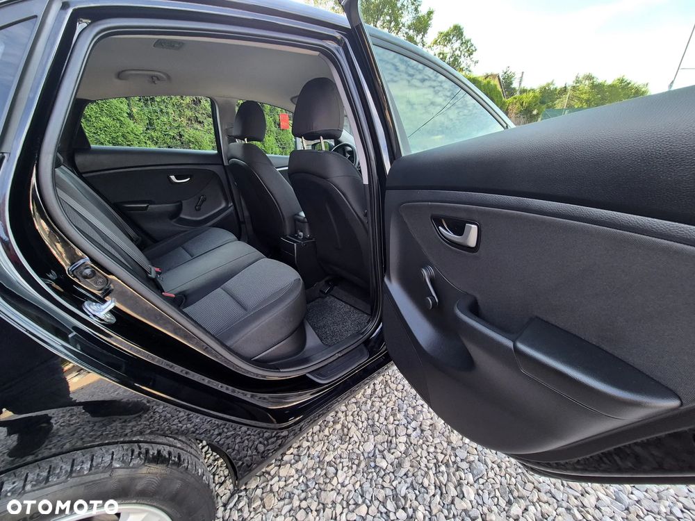 Hyundai i30 blue 1.4 Classic Navigation - 31
